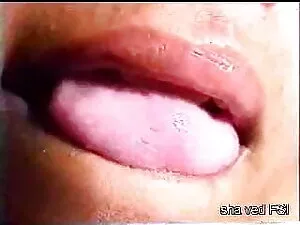 गर्म बड़े उभार बंद म ...