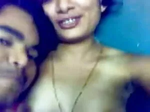 खिलौनों से सेक्सी मू ...