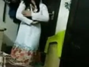 भव्य बांध छात्रों रग ...