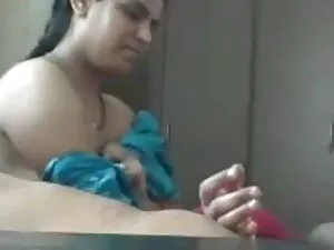 घर का बना लेता सेक्स ...