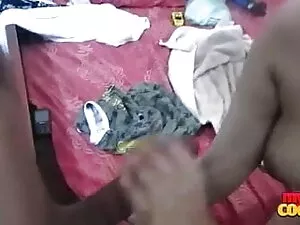 तीन प्रतिभागियों का  ...