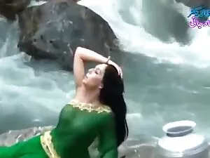 सींग का बना गृहिणी क ...