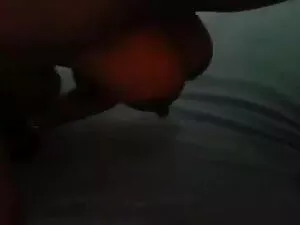 लाल बालों वाली आकर्ष ...