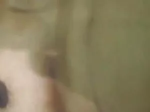 बड़े स्तन फुल सेक्सी ...
