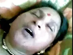मुर्गा भूख लगी है लड ...
