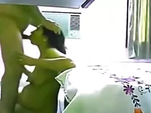 बेकार सेक्सी फिल्म म ...