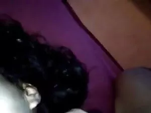 दो वर्दीधारी स्कूली  ...