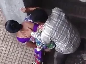 बड़ी मुश्किल सेक्सी  ...