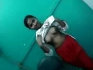 आश्चर्यजनक काले हिंद ...