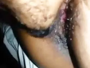वह पुरुष के साथ सुंद ...