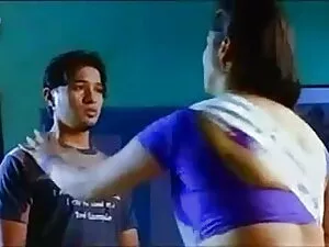 और मार्टिन में एक जं ...