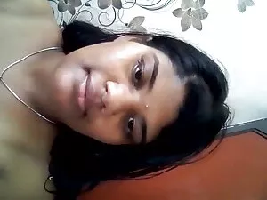 बड़े स्तन श्यामला, व ...